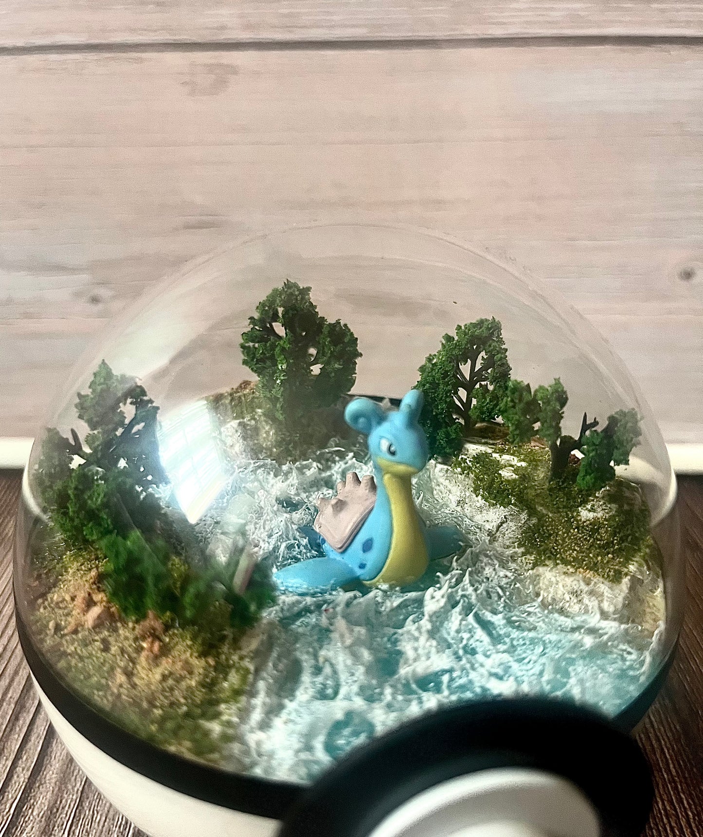 LAPRAS (Small 10cm) PokéBall Diorama Terrarium