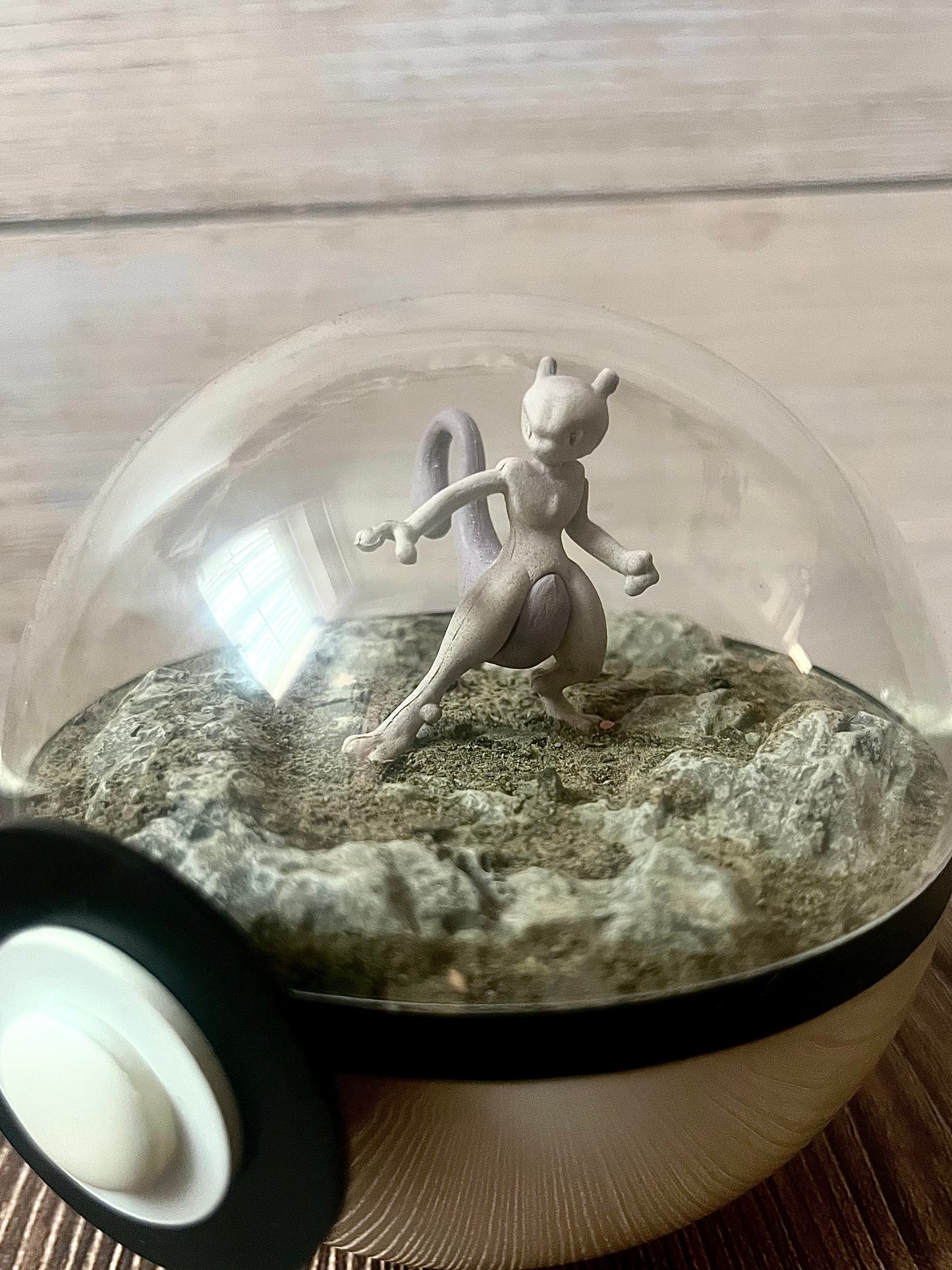 MEWTWO (Small 10cm) PokéBall Diorama Terrarium