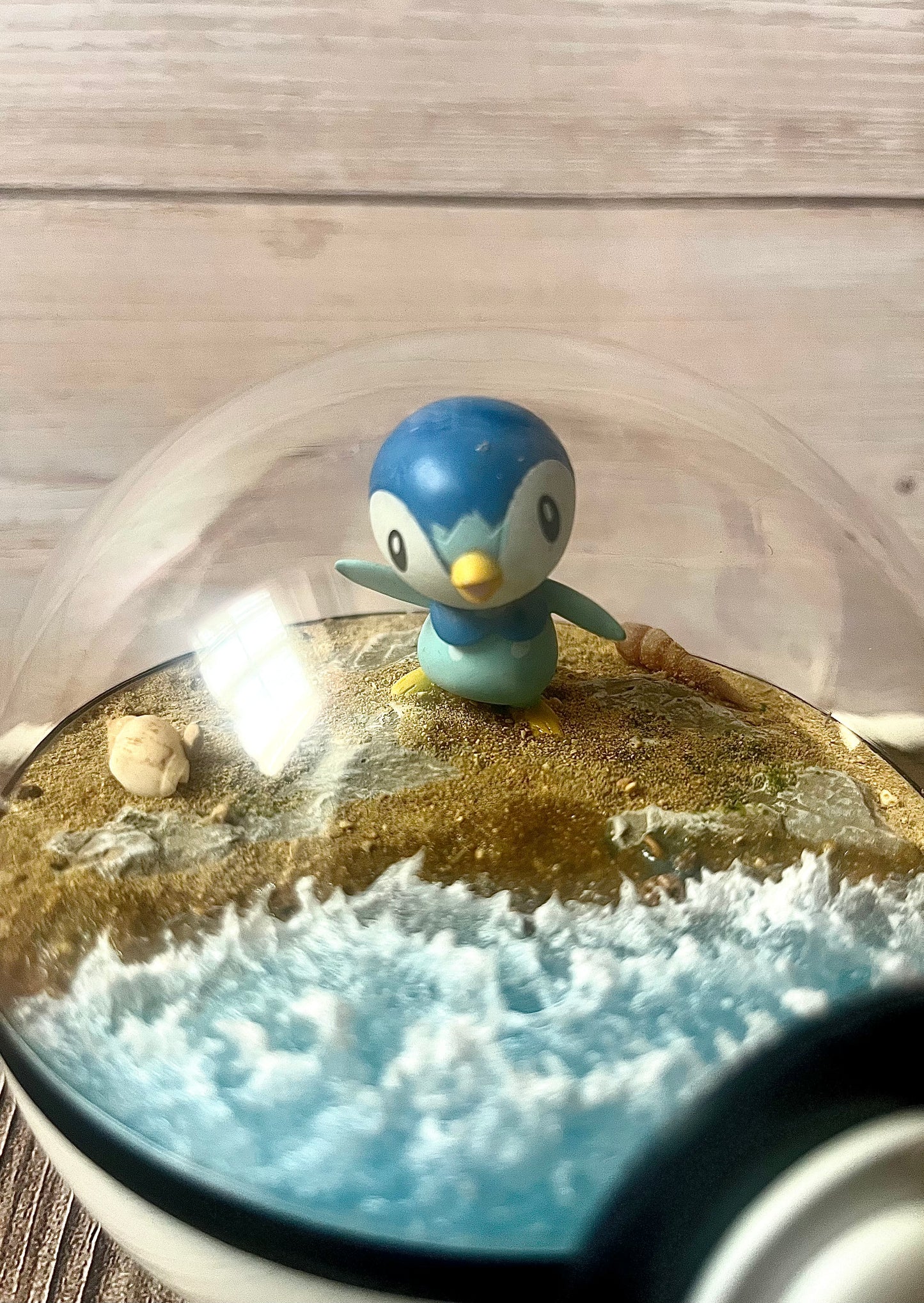 PIPLUP (Small 10cm) PokéBall Diorama Terrarium