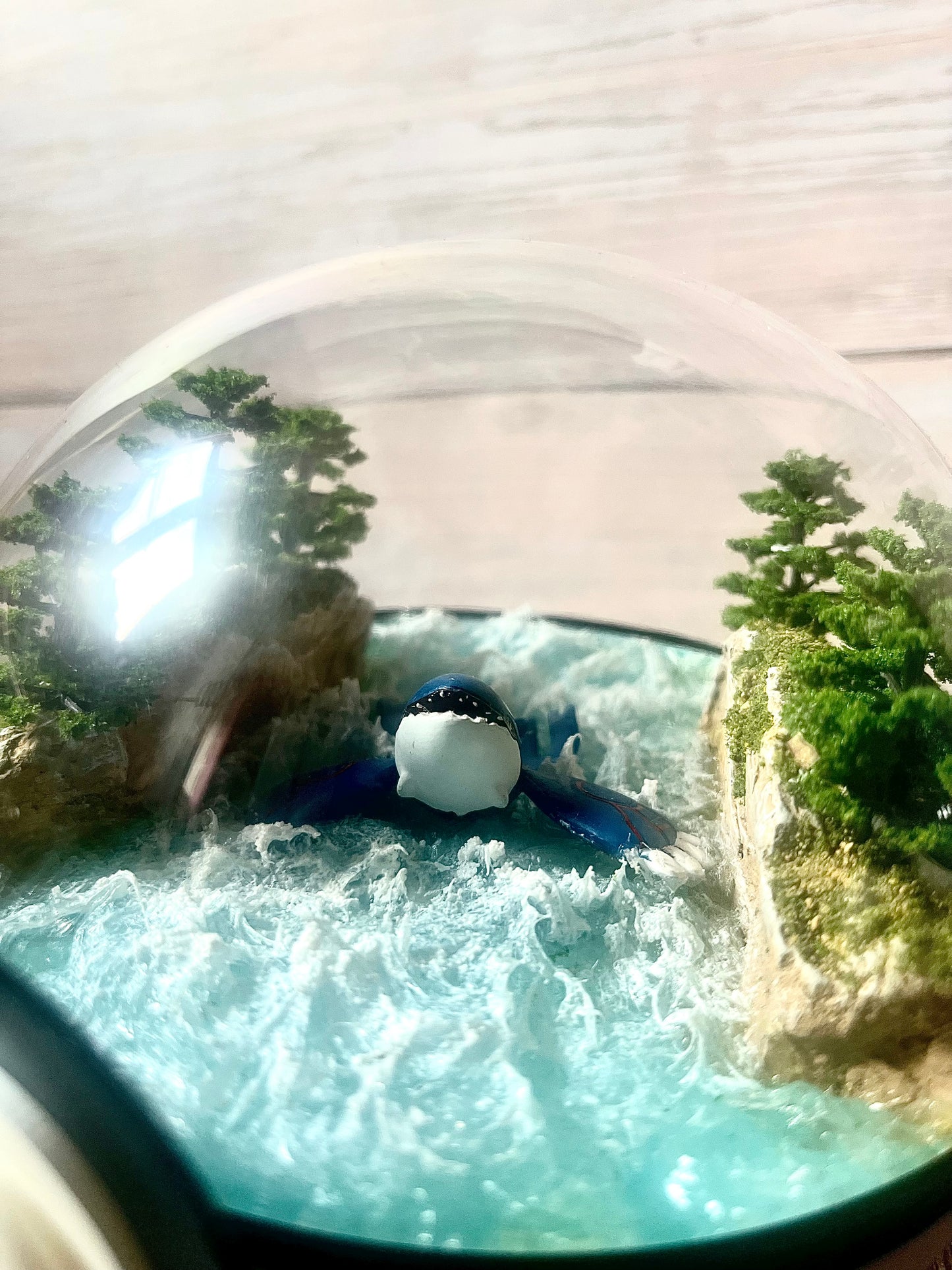 KYOGRE (Large 14cm) PokéBall Diorama Terrarium