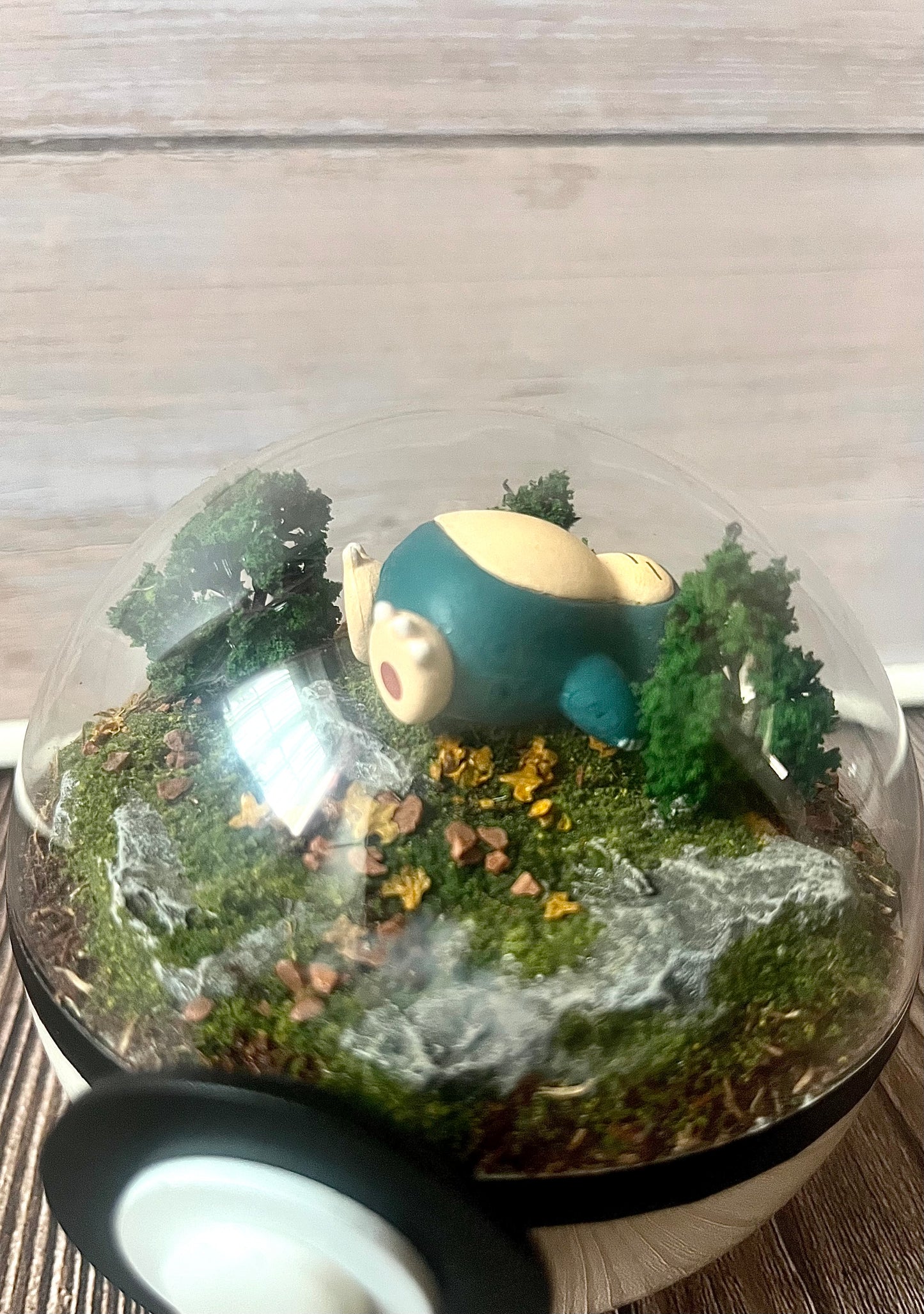 SNORLAX (Small 10cm) PokéBall Diorama Terrarium