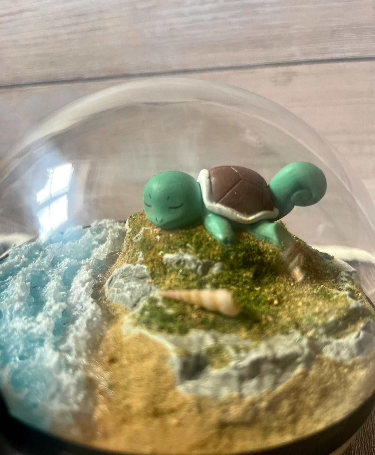SQUIRTLE (Medium 12cm) PokéBall Diorama Terrarium