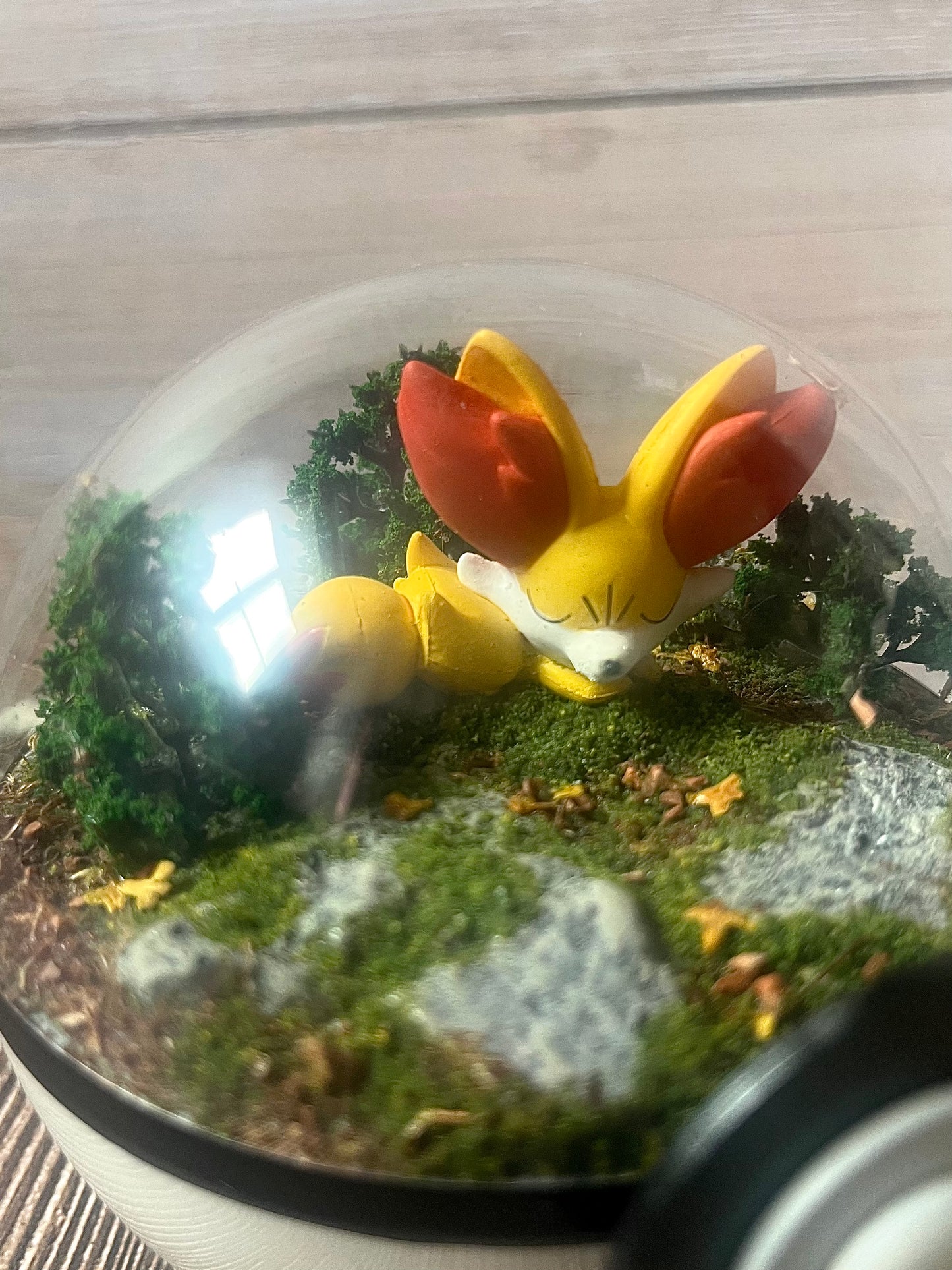 FENNEKIN (Small 10cm) PokéBall Diorama Terrarium