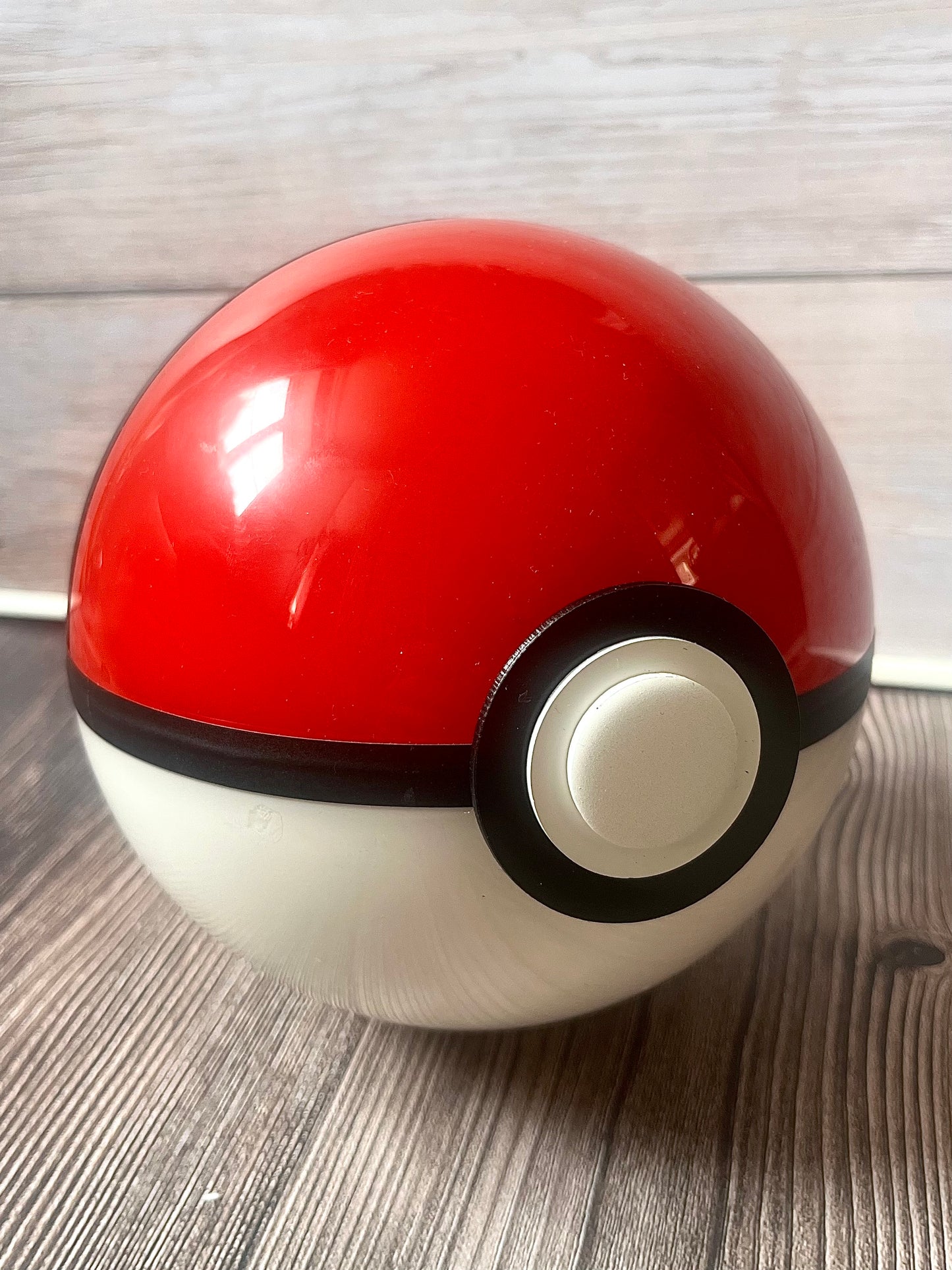 EEVEE SPECIAL EDITION - HALF and HALF (Large 15.5cm) PokéBall Diorama Terrarium