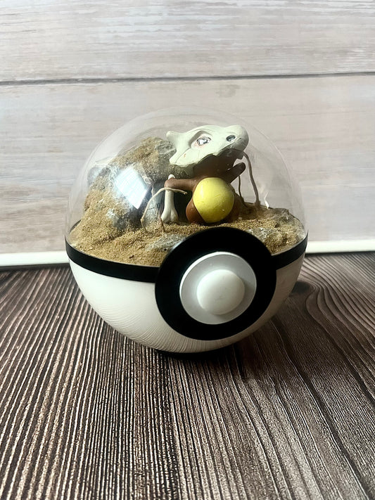 CUBONE (Small 10cm) PokéBall Diorama Terrarium