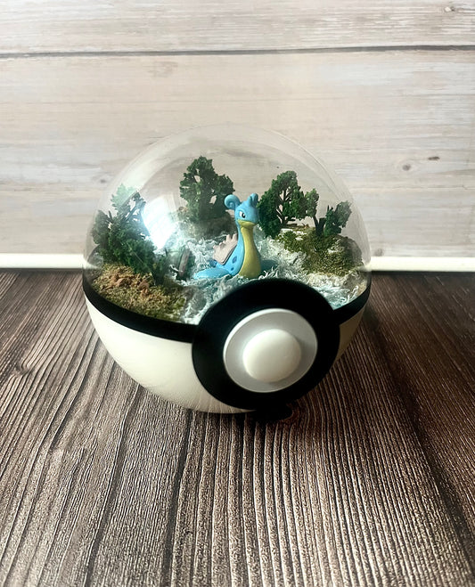 LAPRAS (Small 10cm) PokéBall Diorama Terrarium