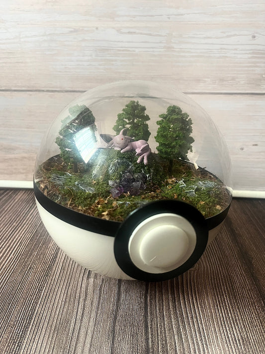 ESPEON  (Large 14cm) PokéBall Diorama Terrarium