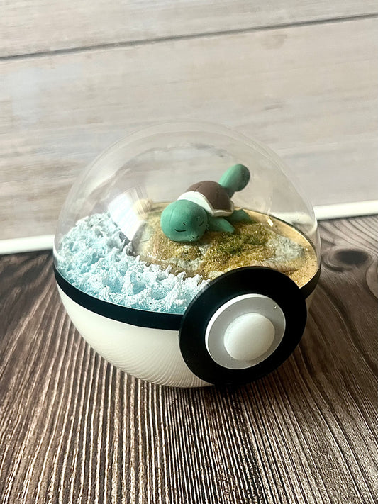 SQUIRTLE (Small 10cm) PokéBall Diorama Terrarium